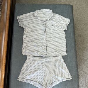 Roller Rabbit yellow heart short pajama set